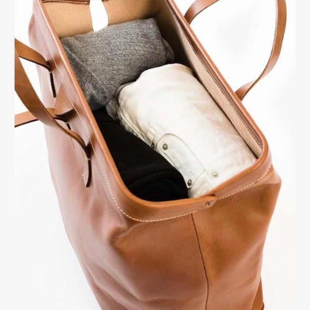 UNISEX Full Grain Leather Travel Brown Duffle Bag - Picture 3 of 13